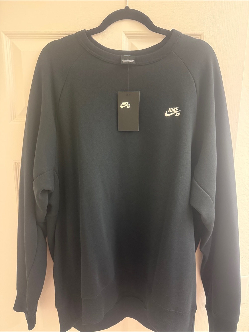 Nike sb Black Crewneck Sweatshirt with Small White Logo